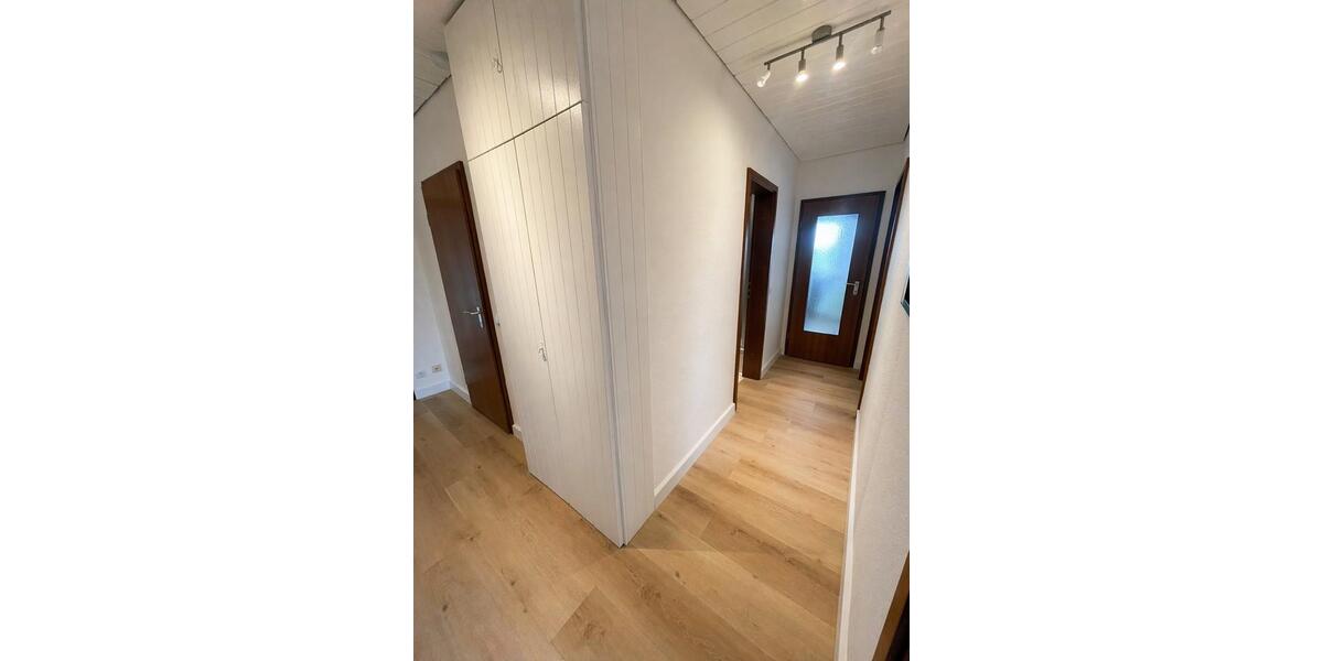 Etagenwohnung Mülheim an der Ruhr Mellinghofen - 3 Zimmer, 87 m&sup2;, 800&euro; | Angebot:25569610
