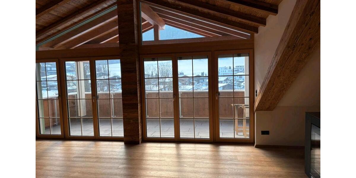 Dachgeschoßwohnung Kiefersfelden - 3 Zimmer, 80 m&sup2;, 1.550&euro; | Angebot:26308527