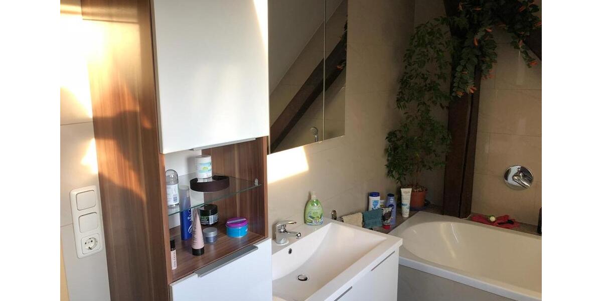 Dachgeschoßwohnung Köthen (Anhalt) - 2 Zimmer, 80 m&sup2;, 560&euro; | Angebot:24803343