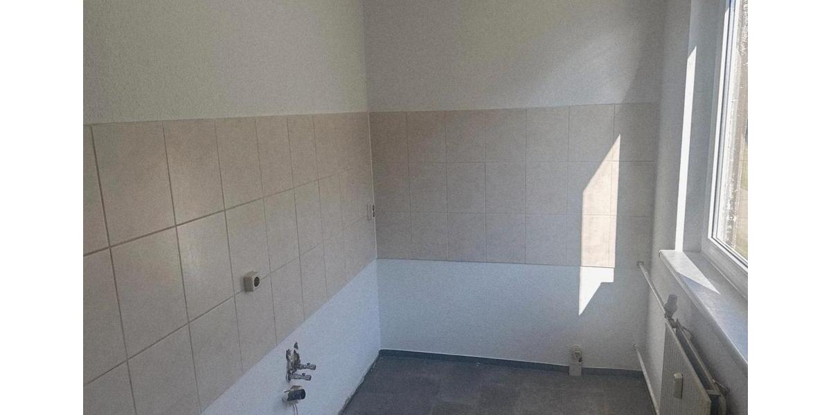 Hochparterre Gingst - 4 Zimmer, 71 m&sup2;, 345&euro; | Angebot:26085760