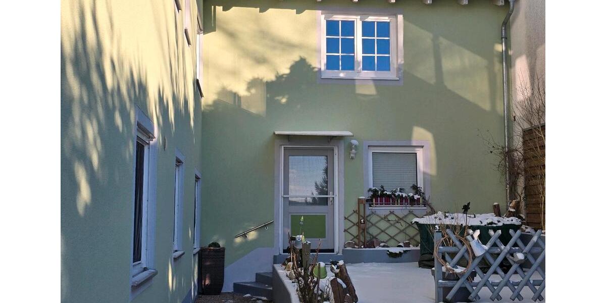 Wohnung mit privater, abgeschlossener Garage 1 zimmer