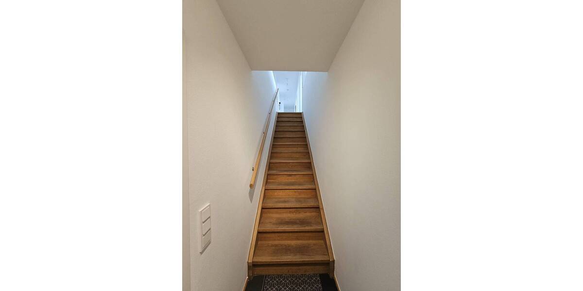 Etagenwohnung Bitburg - 5 Zimmer, 177 m&sup2;, 1.220&euro; | Angebot:25693098