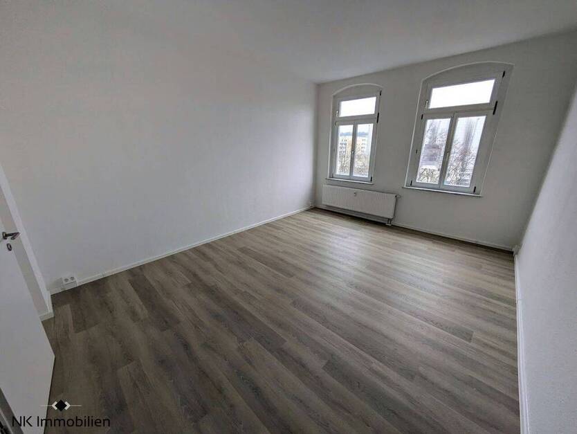 ++ wunderschöne, frisch sanierte 4-Raum Wohnung mit Balkon - ab sofort verfügbar ++