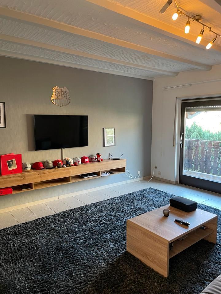 Helle Wohnung mit Kamin, Stellplatz uvm.