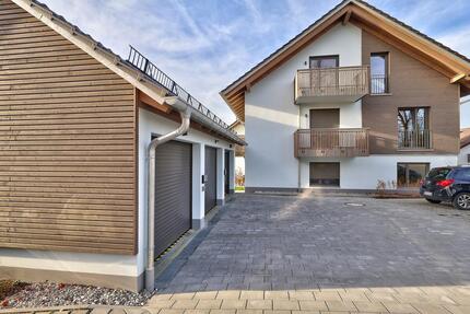 Neubau - exklusive 2-Zimmer-Dachgeschosswohnung in Pöcking zimmer