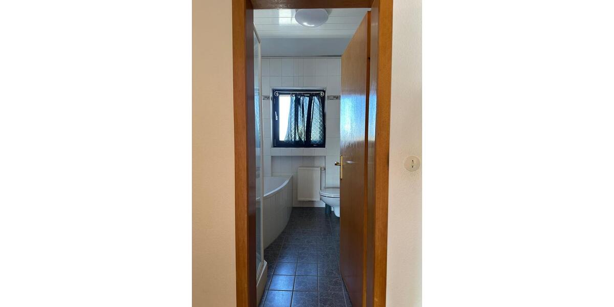Etagenwohnung Weilburg - 5 Zimmer, 140 m&sup2;, 1.000&euro; | Angebot:26547090