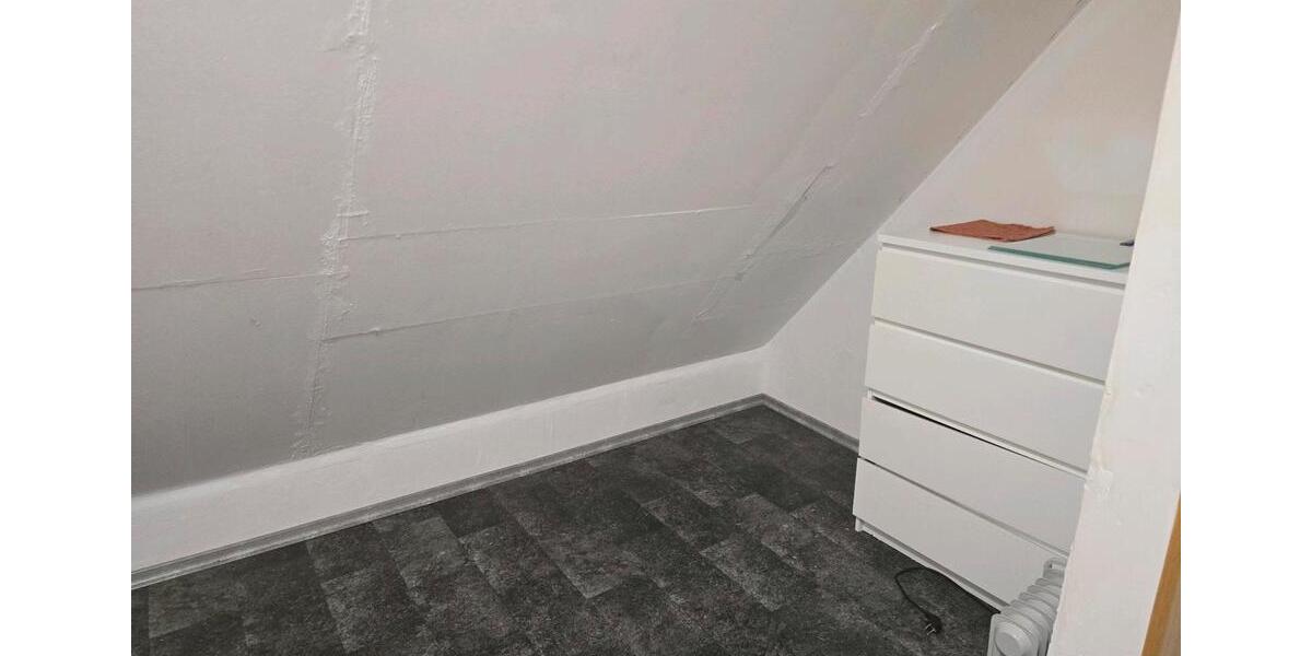 Private WG ZIMMERN ZU VERMIETEN IN Backnang 1 zimmer