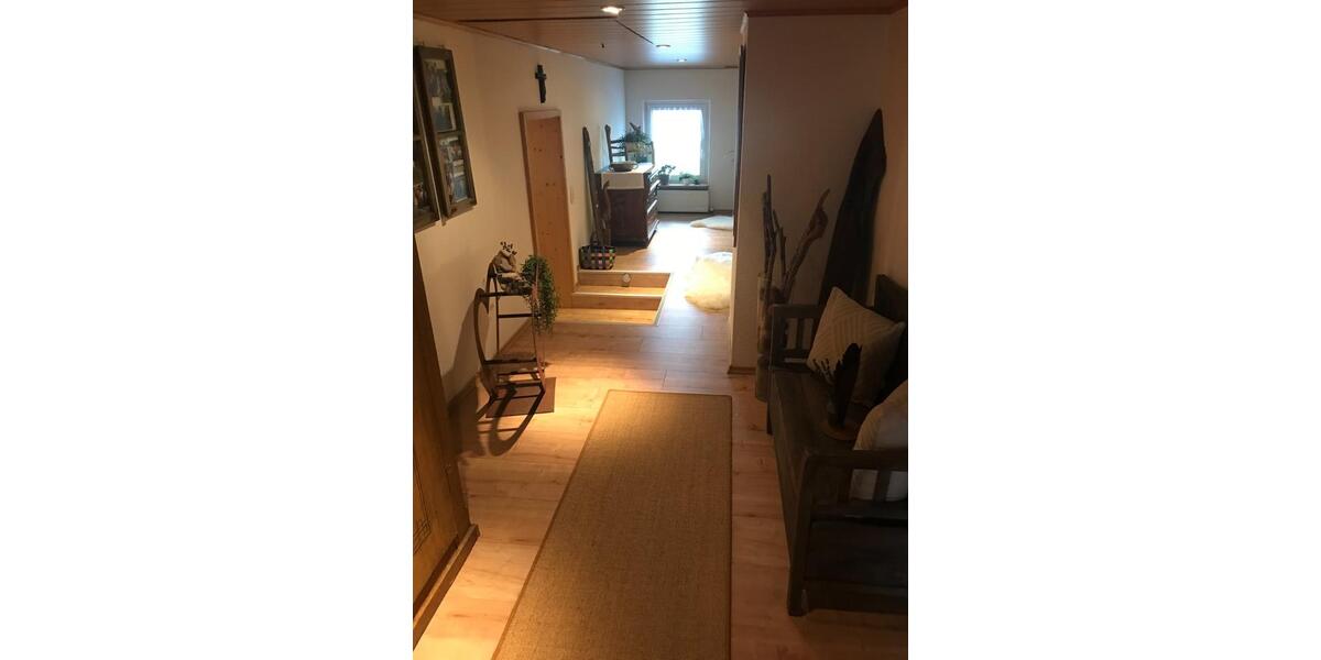 Etagenwohnung Vilshofen an der Donau - 5 Zimmer, 110 m&sup2;, 700&euro; | Angebot:25293618