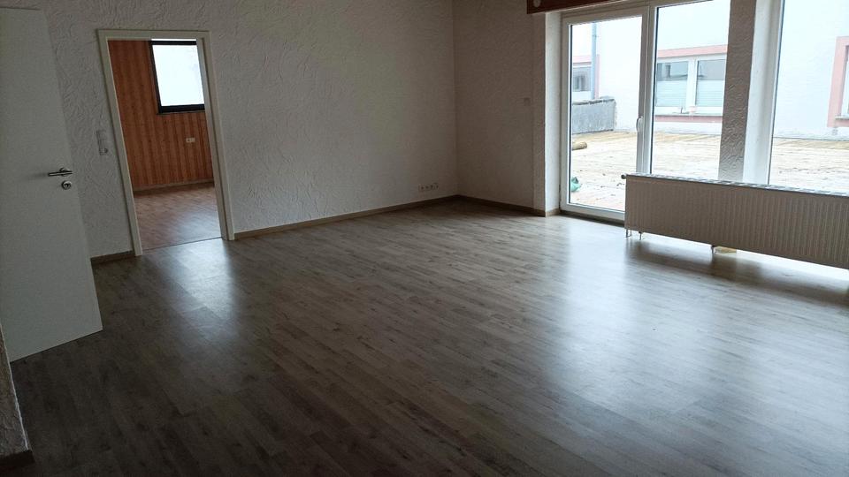 Etagenwohnung Blankenheim - 3 Zimmer, 118 m&sup2;, 750&euro; | Angebot:23762044