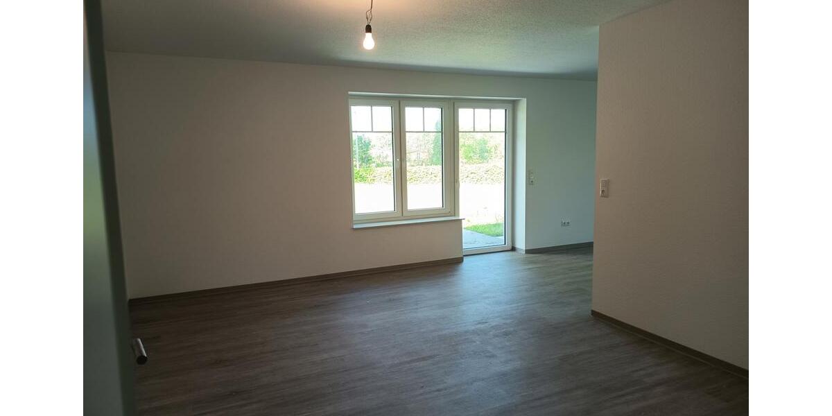 Doppelhaushälfte Zetel - 6 Zimmer, 200 m&sup2;, 1.500&euro; | Angebot:26533162