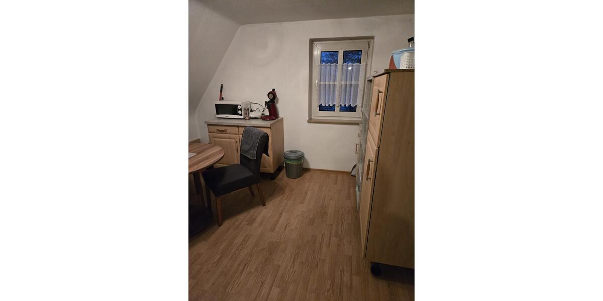 Dachgeschoßwohnung Eschwege - 2 Zimmer, 44 m&sup2;, 300&euro; | Angebot:24380361