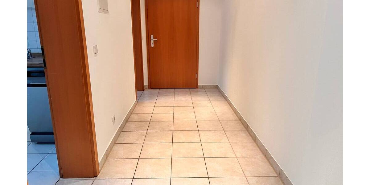 Etagenwohnung Plauen Stadtmitte - 3 Zimmer, 78 m&sup2;, 400&euro; | Angebot:26657190