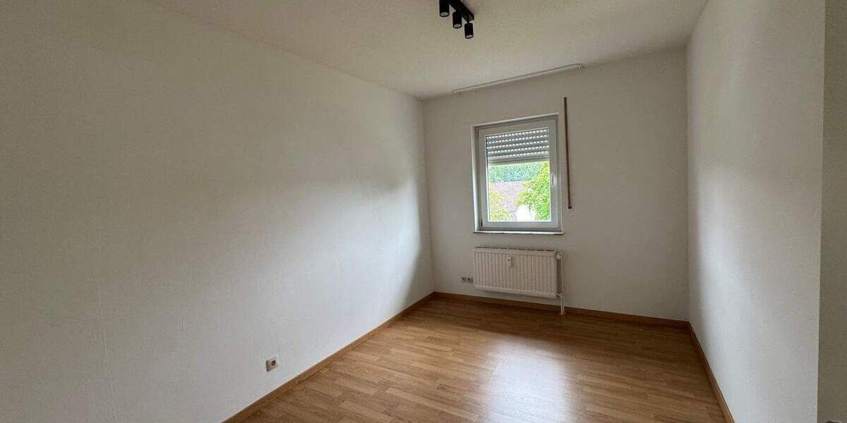 Reihenmittelhaus Binsfeld - 4 Zimmer, 122 m&sup2;, 979&euro; | Angebot:25693100