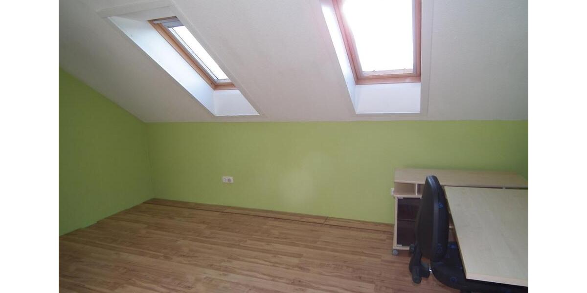 Dachgeschoßwohnung Wasbüttel - 2.5 Zimmer, 60 m&sup2;, 420&euro; | Angebot:26041123