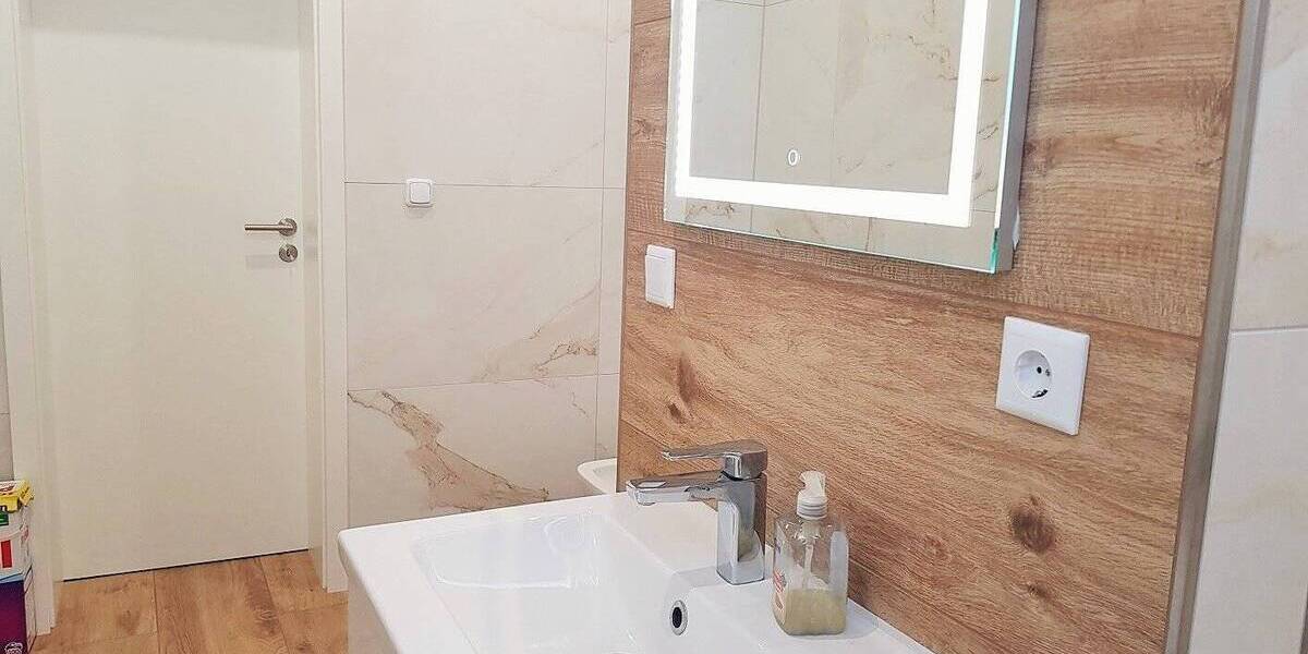 Etagenwohnung Porta Westfalica Barkhausen - 3 Zimmer, 127 m&sup2;, 850&euro; | Angebot:24028786