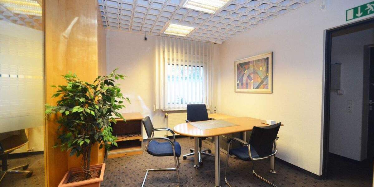 Gewerbeobjekt Wesseling - 2 Zimmer, 71 m&sup2;, 860&euro; | Angebot:25709874