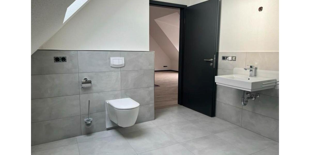 Etagenwohnung Sulzfeld - 3 Zimmer, 82 m&sup2;, 1.320&euro; | Angebot:24717655