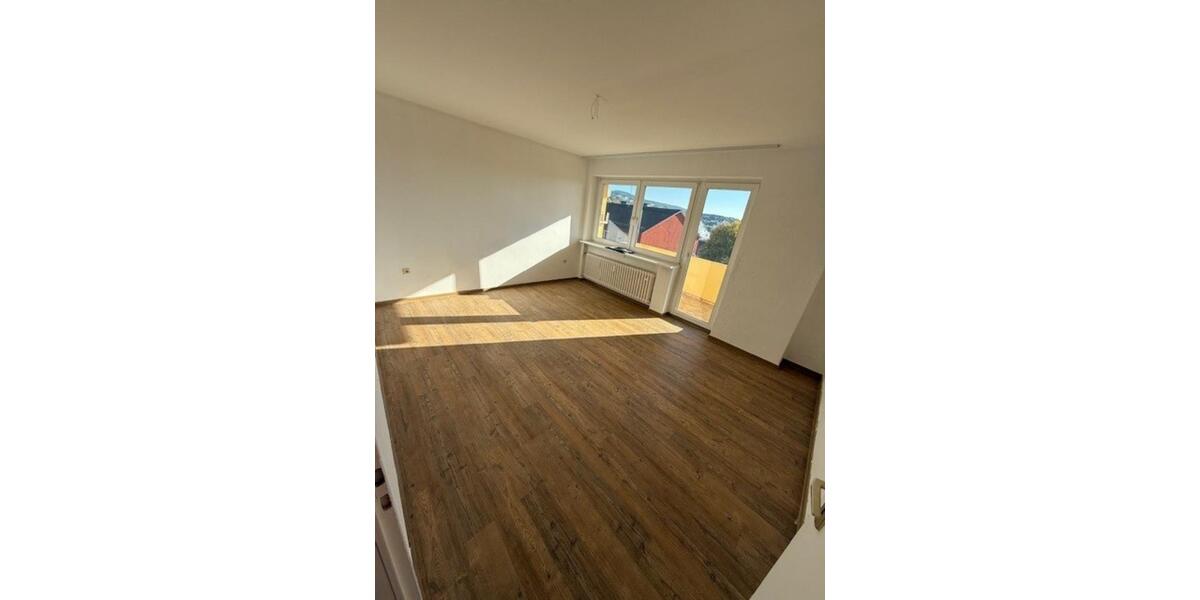 Etagenwohnung Kreuztal - 4 Zimmer, 72 m&sup2;, 540&euro; | Angebot:24081278