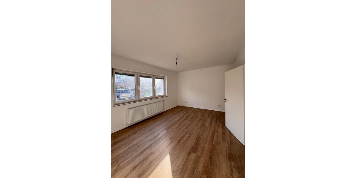 Erdgeschoßwohnung Marburg Marbach - 2.5 Zimmer, 110 m&sup2;, 1.275&euro; | Angebot:25724124