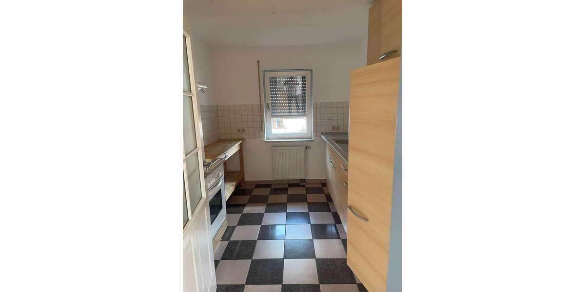Etagenwohnung Wertheim Lindelbach - 3 Zimmer, 96 m&sup2;, 710&euro; | Angebot:25109991