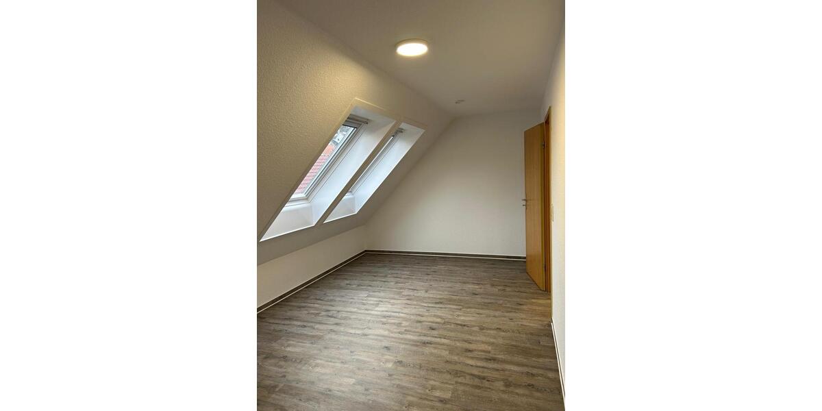 Dachgeschoßwohnung Südeichsfeld - 3 Zimmer, 75 m&sup2;, 500&euro; | Angebot:25432785