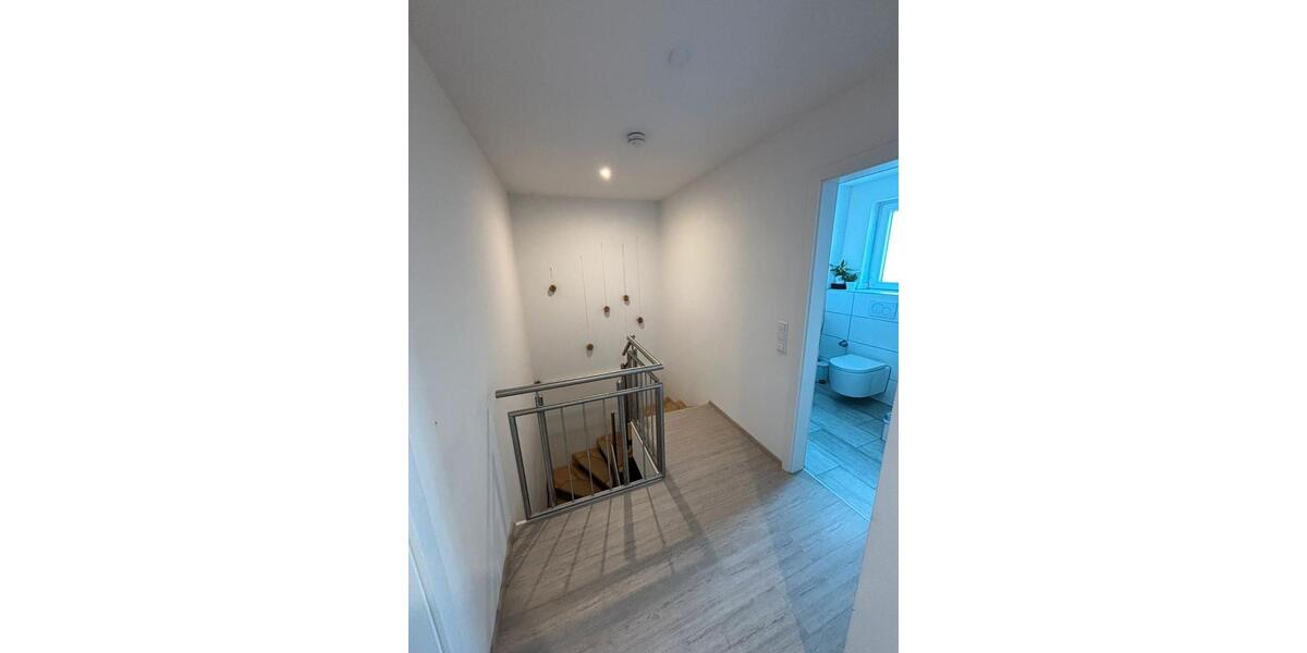 Wohnen auf Zeit Karlsruhe Mühlburg - 5 Zimmer, 125 m&sup2;, 475&euro; | Angebot:25982124