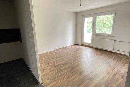 Wohnung Schneeberg Neustädtel - 3 Zimmer, 60 m&sup2;, 400&euro; | Angebot:22507050