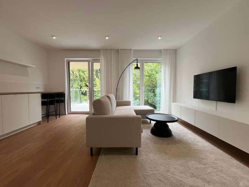 Etagenwohnung Düsseldorf Stadtbezirk 8 - 2 Zimmer, 55 m&sup2;, 1.500&euro; | Angebot:27212684