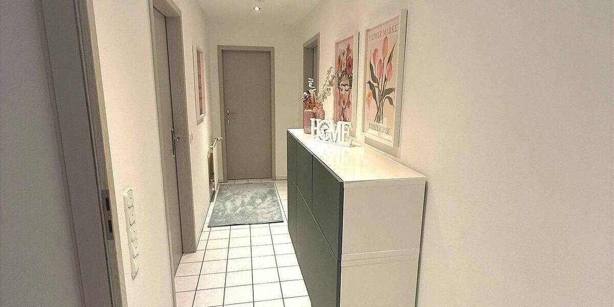 Etagenwohnung Steinburg Mollhagen - 3 Zimmer, 90 m&sup2;, 880&euro; | Angebot:26015629