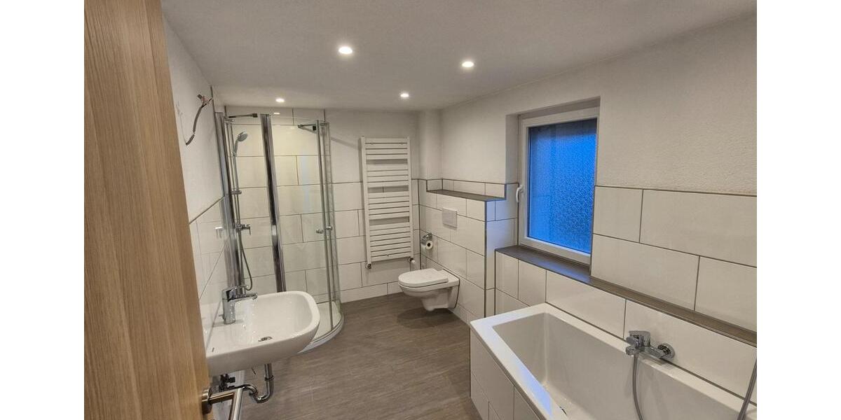 Gepflegte 4,5 Zi. Maisonette Wohnung mit großer Dachterrasse 4.5 zimmer