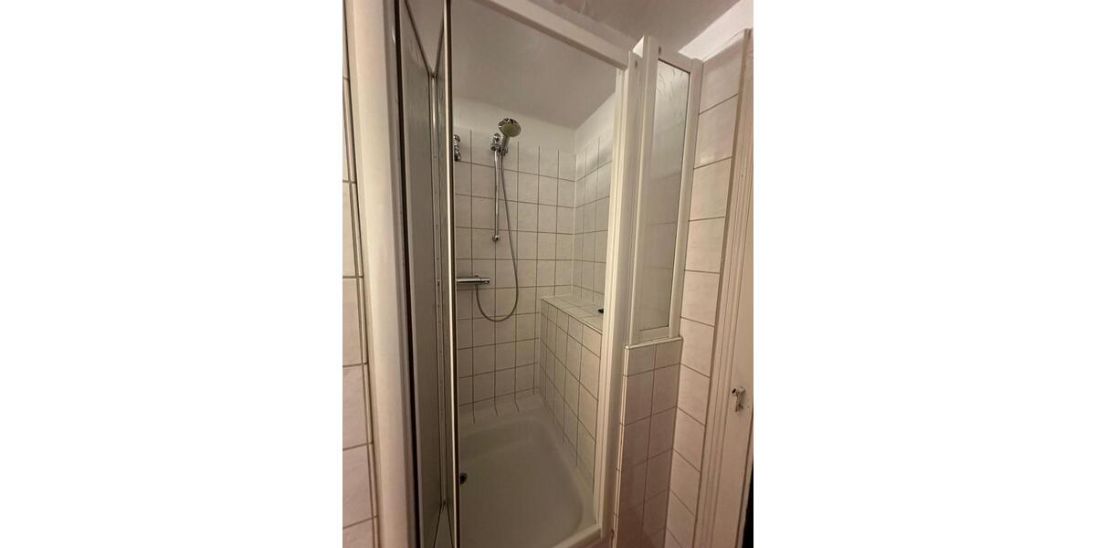 Dachgeschoßwohnung Wolfsburg - 3 Zimmer, 60 m&sup2;, 448&euro; | Angebot:26556542