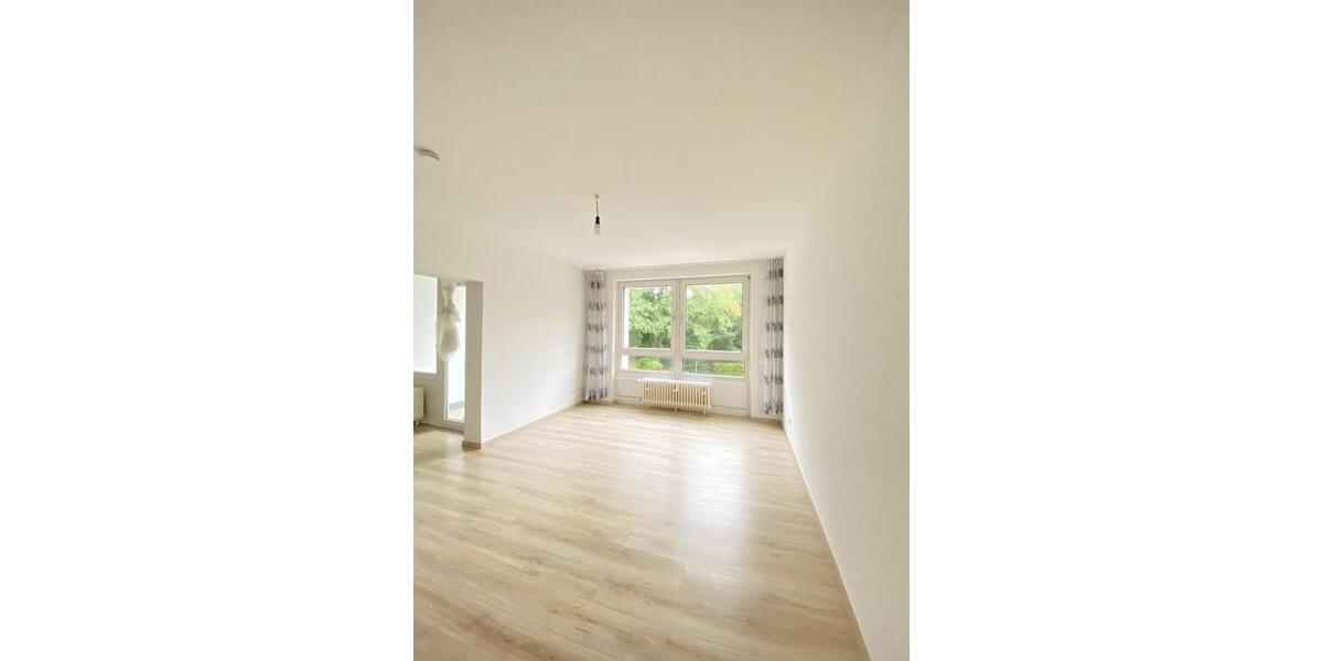 Etagenwohnung Solingen - 3 Zimmer, 69 m&sup2;, 719&euro; | Angebot:24522822