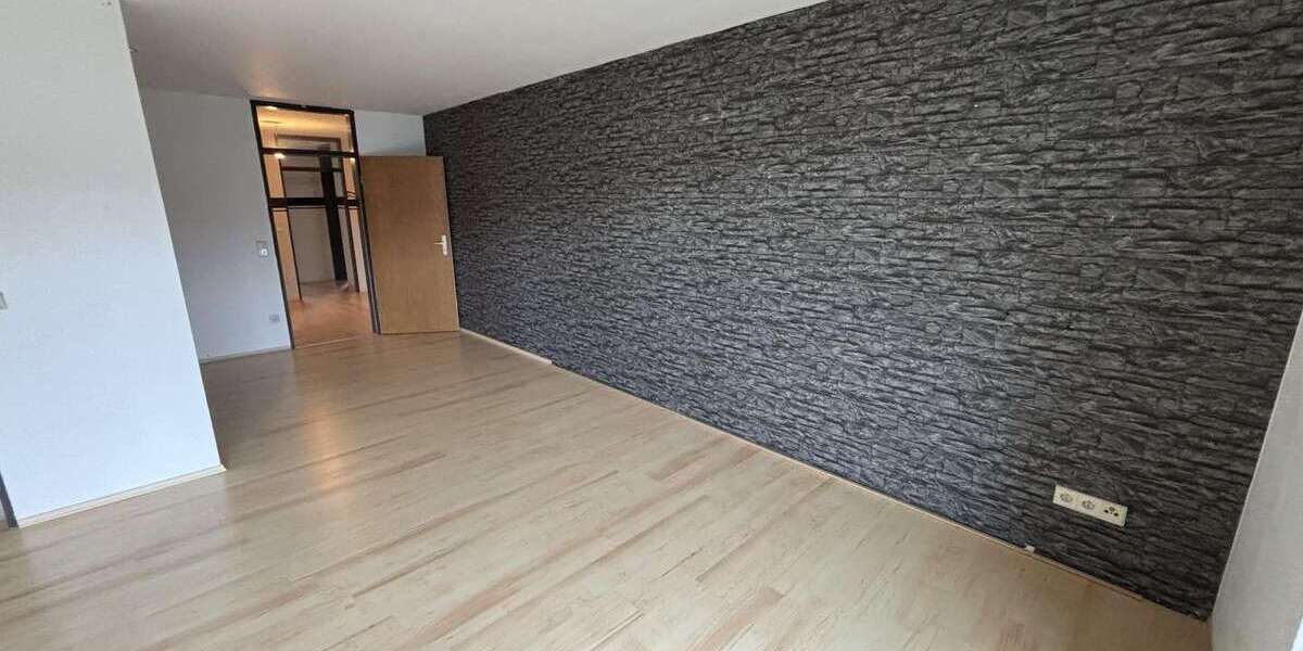 Etagenwohnung aalen Attenhofen - 3 Zimmer, 103 m&sup2;, 1.250&euro; | Angebot:25235555