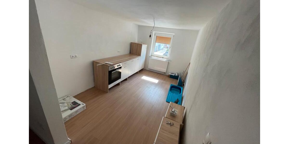 Etagenwohnung Annweiler am Trifels - 4 Zimmer, 120 m&sup2;, 1.300&euro; | Angebot:26626119