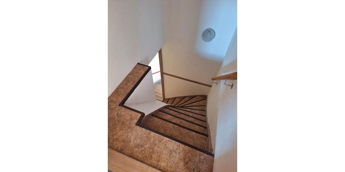 Dachgeschoßwohnung Reichenbach im Vogtland - 2 Zimmer, 43 m&sup2;, 230&euro; | Angebot:25181804