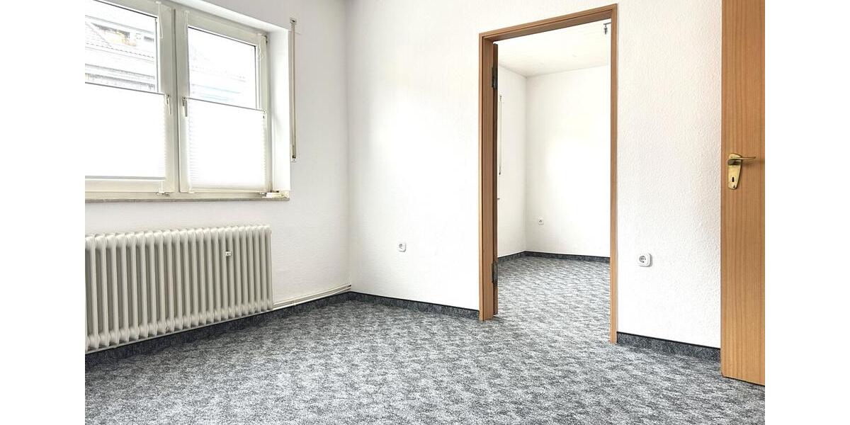 Etagenwohnung Langenfeld (Rheinland) - 2 Zimmer, 35 m&sup2;, 350&euro; | Angebot:25234926