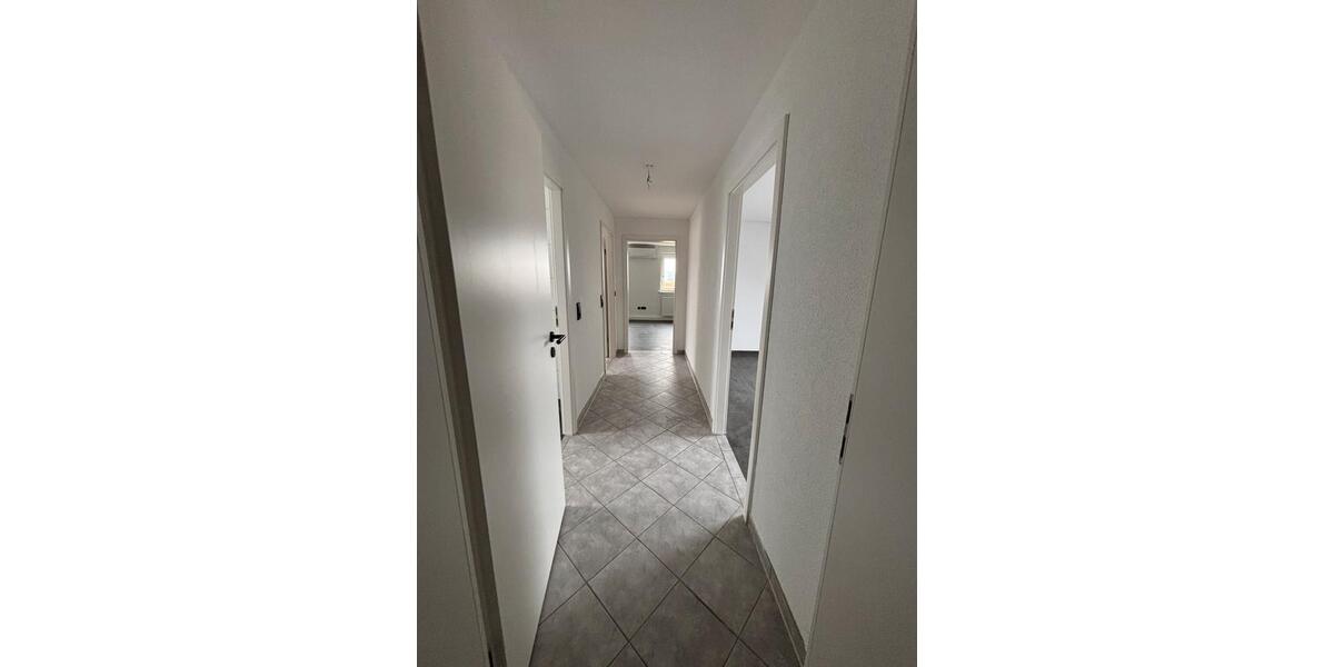Dachgeschoßwohnung Pfeffenhausen - 2 Zimmer, 75 m&sup2;, 990&euro; | Angebot:26429652