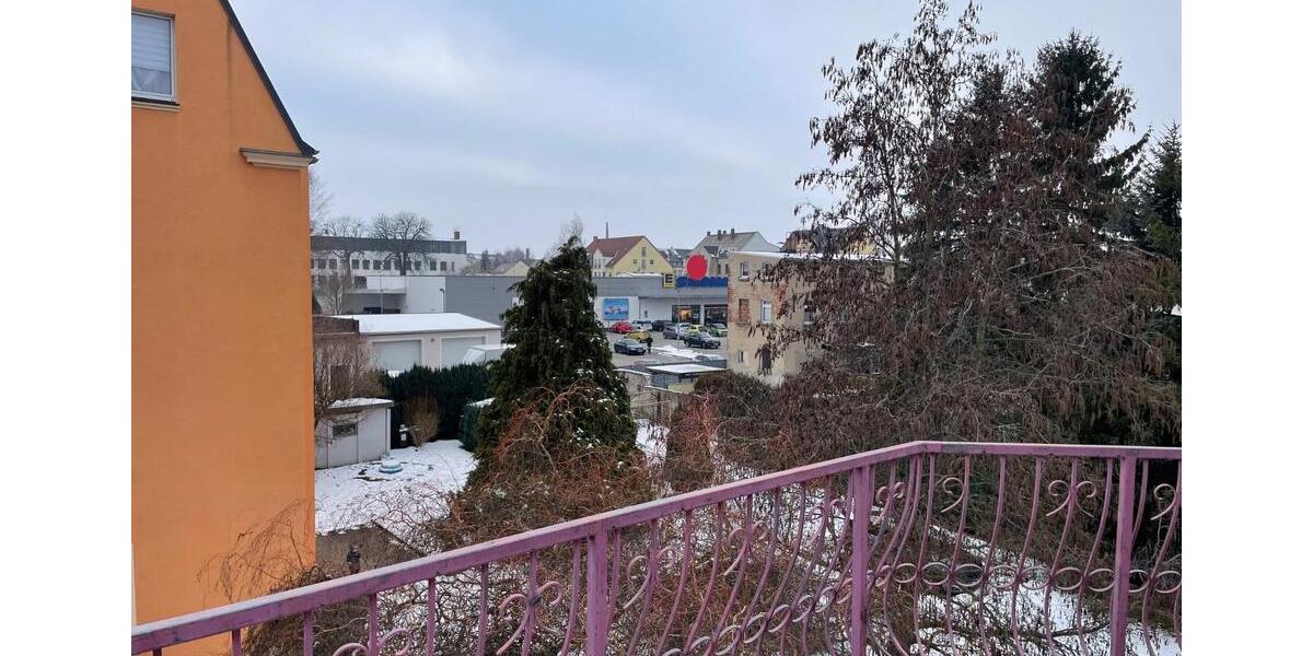 Dachgeschoßwohnung Limbach-Oberfrohna Oberfrohna - 2 Zimmer, 66 m&sup2;, 470&euro; | Angebot:24691492