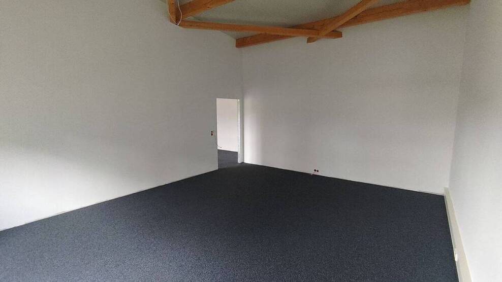 NEUBAU: Möblierter Büroraum mit Küche und Meeting-Bereich - All-in-Miete