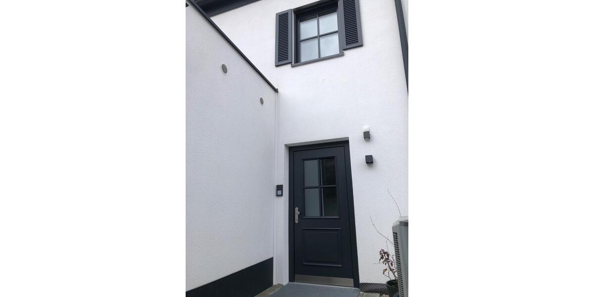 Etagenwohnung München Allach-Untermenzing - 5 Zimmer, 140 m&sup2;, 1.300&euro; | Angebot:25049296