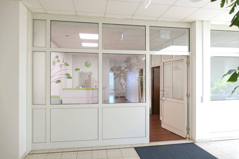 N-Wetzendorf: Praxisfläche mit ca. 182 m² - 6-9 Räume - 1.OG - in kleinem Einkaufszentrum