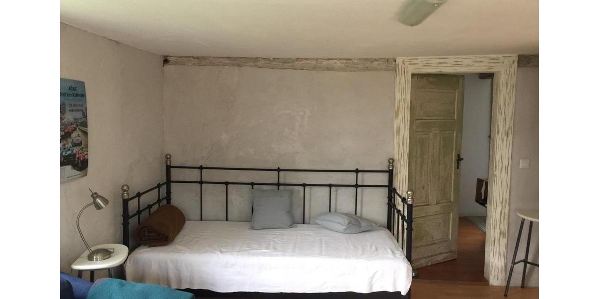 Wohnen auf Zeit Ettlingen - 2 Zimmer, 35 m&sup2;, 980&euro; | Angebot:25924035