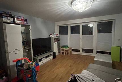 HH-Farmsen, 2 Zimmer-Wohnung mit Terrasse !Bitte unsere Fragen beachten!