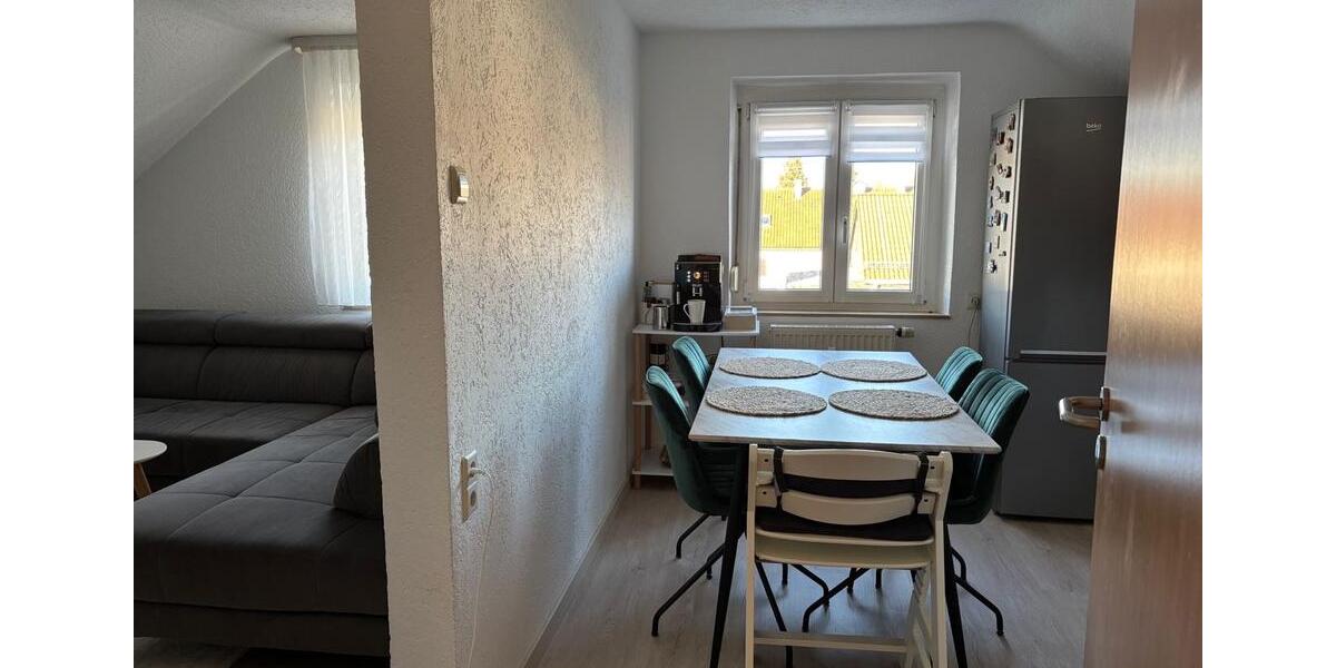 Dachgeschoßwohnung Welzheim - 3.5 Zimmer, 65 m&sup2;, 850&euro; | Angebot:24732399