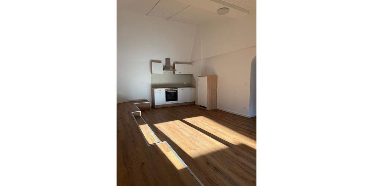 Etagenwohnung Regensburg / Reinhausen Reinhausen - 3 Zimmer, 85 m&sup2;, 1.600&euro; | Angebot:24040712