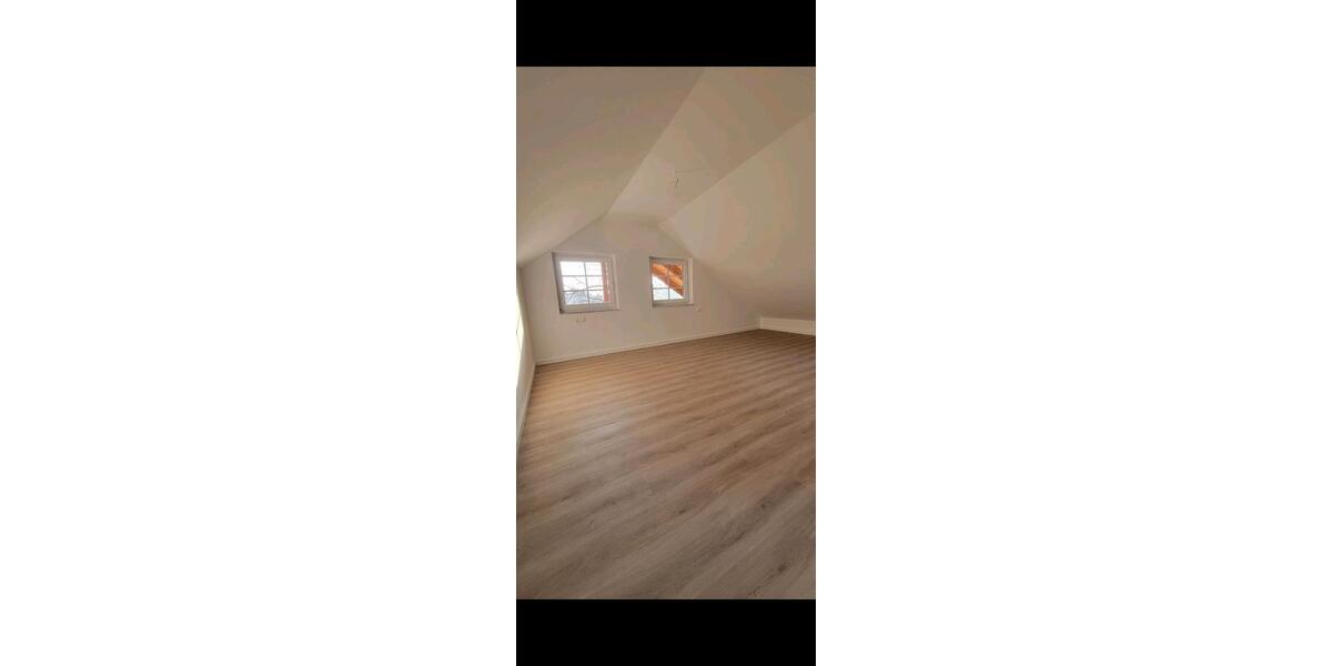 Dachgeschoßwohnung Groß Köris - 3 Zimmer, 85 m&sup2;, 1.025&euro; | Angebot:26624838