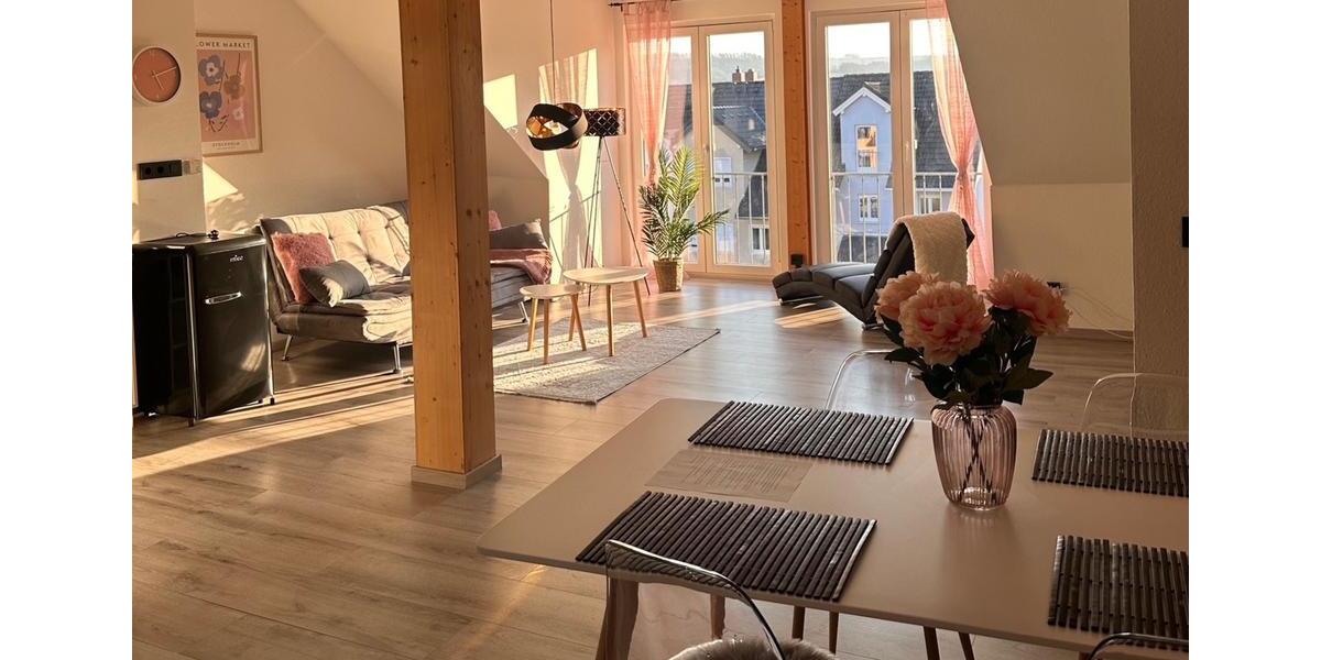 2-Zimmer-Appartement mit TV, Wlan, Doppelbett und Schlafcouch, Küche, BadWC, Waschmaschine und eigenem Parkplatz 2 zimmer