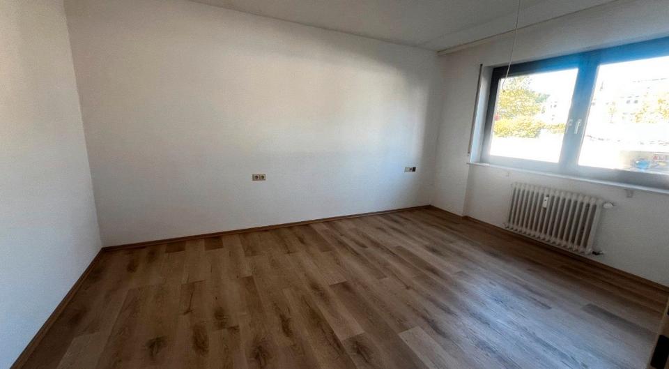 Erdgeschoßwohnung Waldshut-Tiengen Tiengen - 3.5 Zimmer, 90 m&sup2;, 1.000&euro; | Angebot:26483132