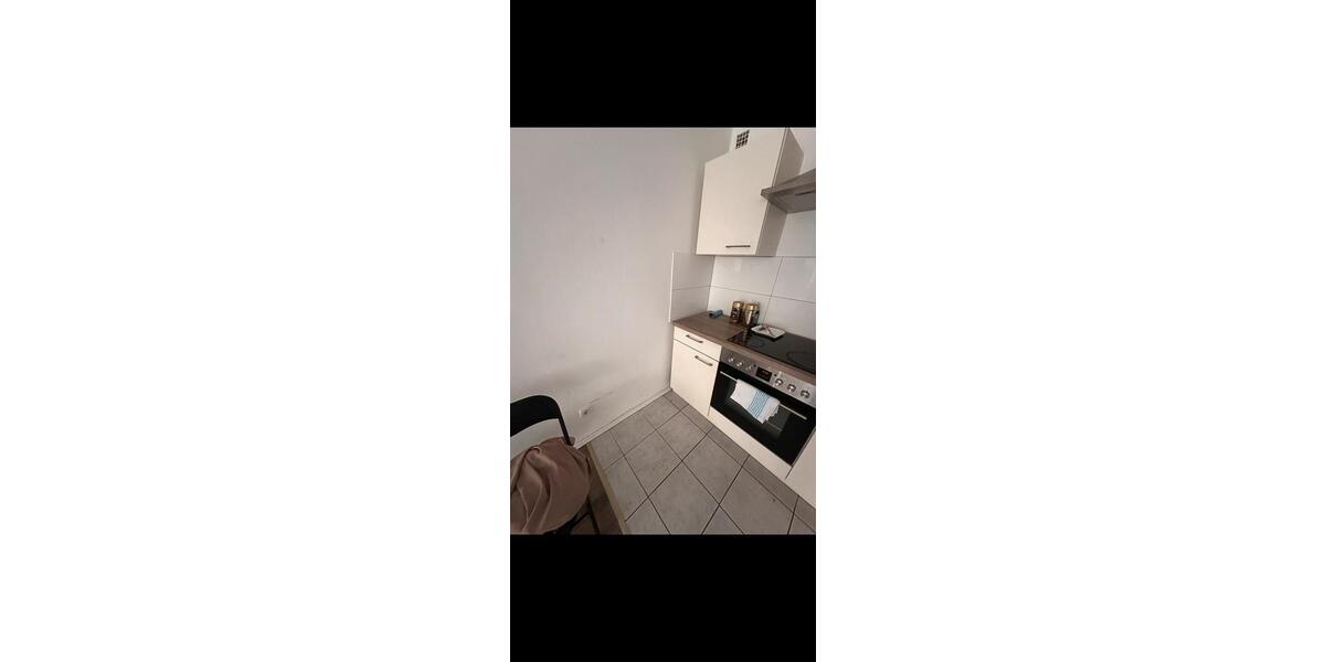 Erdgeschoßwohnung Ludwigshafen am Rhein - 2 Zimmer, 44 m&sup2;, 635&euro; | Angebot:25056574