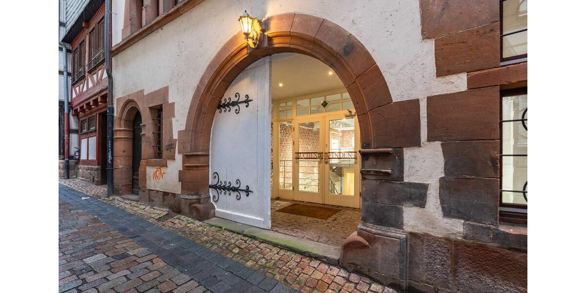 Charaktervolle Galeriefläche im Untergeschoss der Marburger Oberstadt zimmer